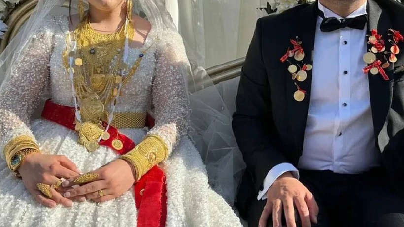Ne Gelinin, Ne Damadın... Düğünde Takılan Altınlar Artık Bakın Kimin Oluyor - Resim: 1