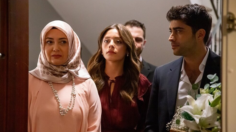 Kızılcık Şerbeti Setinde Gözyaşları Sel Oldu, Fanların Korktuğu Başına Geldi - Resim: 1