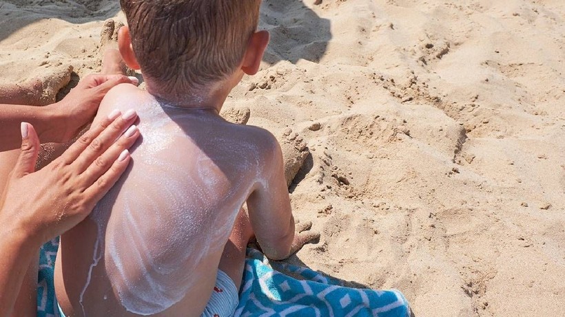 Ünlü Güneş Kremi Markasında Yasaklı Madde Çıktı! Türkiye'de de Satılıyordu - Resim: 1