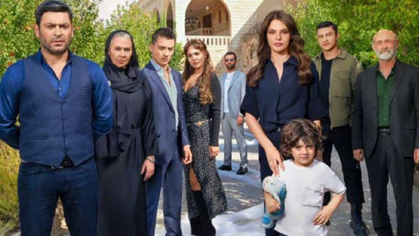 Kanal D'nin Reyting Rekortmeni Dizisi Uzak Şehir'de Beklenmedik Ayrılık: Ünlü Oyuncu Diziye Apar Topar Veda Ediyor - Resim: 2