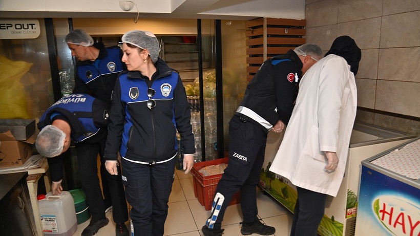 Türkiye’de Tavuk Döner Alarmı, Skandal Büyüyor… Yüzlerce Kişi Ölümden Dönmüştü - Resim : 4