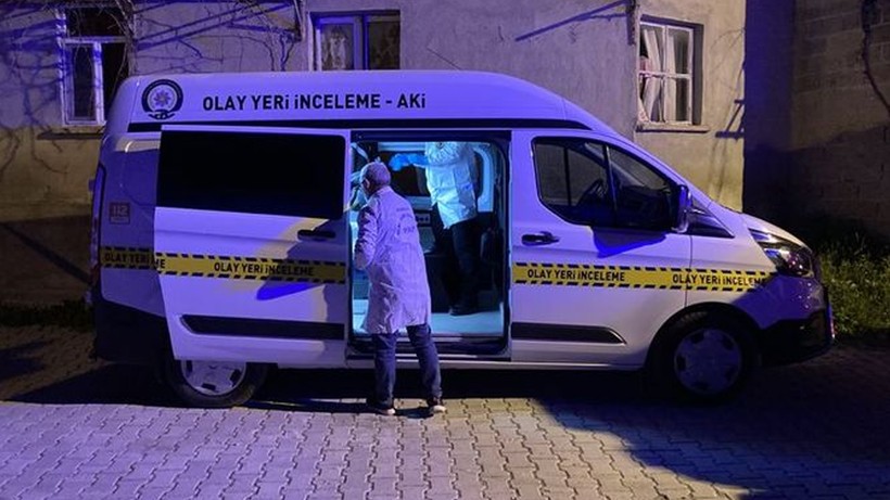 Burdur’da Mahalleyi Ayağa Kaldıran Olay, Eve Giren Ekiplerin Kanı Dondu - Resim : 1