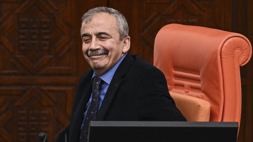 Sırrı Süreyya Önder’in Yakın Dostu Sanatçı Yavuz Bingöl İlk Kez Anlattı! ‘1 Gün Önce Telefonda Konuştuk…’ - Resim: 3