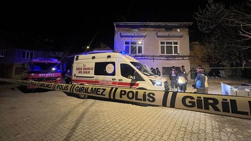 Burdur’da Mahalleyi Ayağa Kaldıran Olay, Eve Giren Ekiplerin Kanı Dondu - Resim : 2