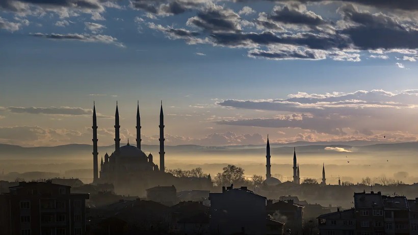 Yatırımcının ‘Yeni İstanbul’u Oldu, Kapış Kapış Ev ve Arsa Alıyorlar! İstanbul’un Dibinde, Büyük Kazandırıyor - Resim: 3