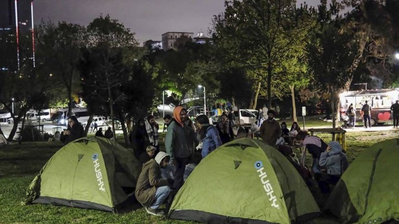 İstanbul Depremi Sonrası Fiyatları Uçtu! Çadır ve İlk Yardım Çantası Cep Yakıyor! Fırsatçılar Harekete Geçti - Resim: 2