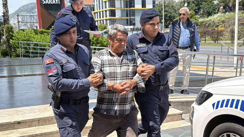 Hayvanlara Eziyet Bitmiyor! Sakarya ve Antalya'dan Dehşete Düşüren Görüntüler - Resim : 1