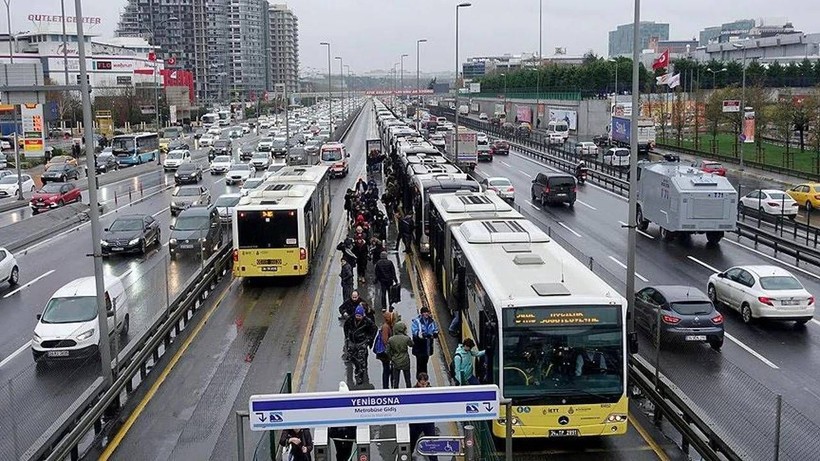 1 Mayıs'ta Hangi Toplu Taşıma Hatları Ücretsiz Olacak? İETT, MARMARAY, Metro, Metrobüs, Vapur Seferlerine Para Verilecek mi - Resim: 4