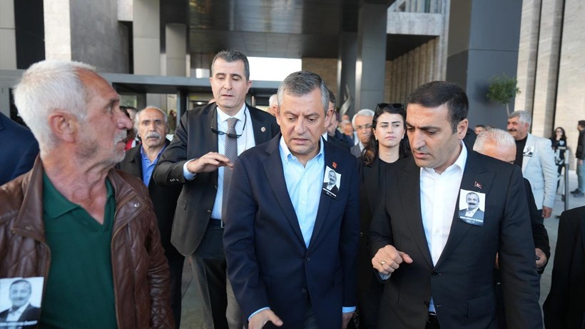 CHP Lideri Özgür Özel'e Çirkin Saldırı! İlk Kez Konuştu - Resim : 2