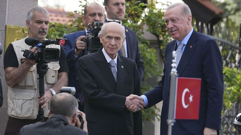 Ankara'da Sürpriz Görüşme: Cumhurbaşkanı Erdoğan, MHP Lideri Bahçeli'yi Ziyaret Etti - Resim : 1