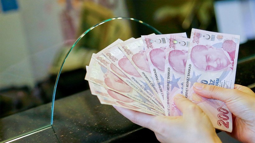 Aylık 40 Bin Lira Maaş Bağlıyor! Bankaya Bu Parayı Koyan Kazanıyor - Resim: 1