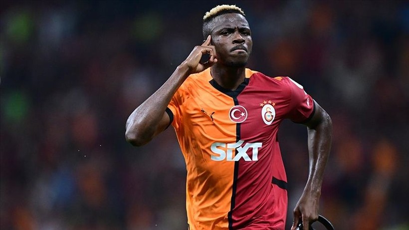 Devlerin Kıran Kıran Osimhen Savaşı: Galatasaray 'Ödemeye Hazırız' Dedi, Fenerbahçe El Yükseltti - Resim: 1