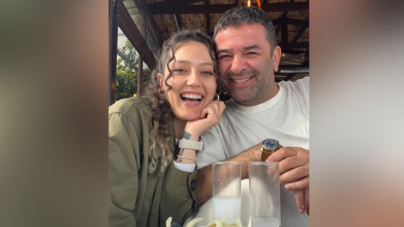 Ünlü Oyuncu Bülent Şakrak’tan Sürpriz Aşk İlanı, Bunca Zamandır Sır Gibi Saklamış - Resim : 3