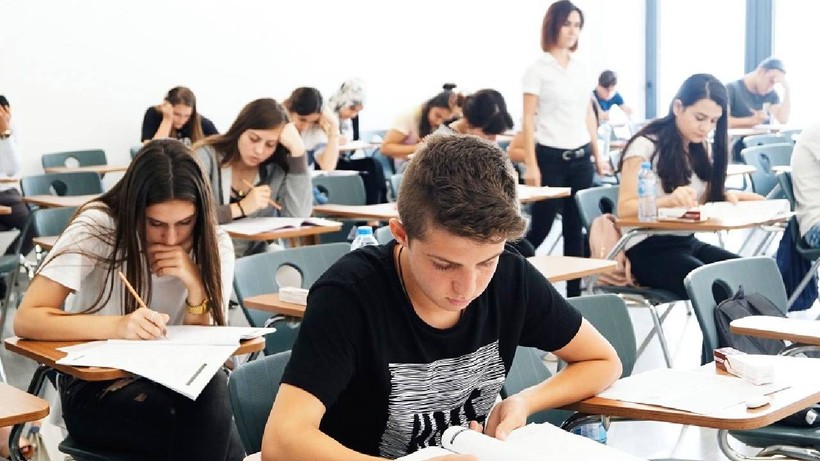 MEB Duyurdu: 81 İlde Tüm Okullarda Zorunlu! Liselere Yeni Ders Geliyor - Resim: 1