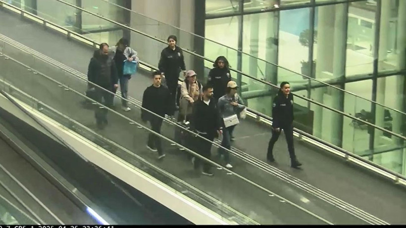 İstanbul Havalimanı’nda Sıra Dışı Olay! 3 Kadının Genital Bölgesinden 6 Kilo Altın Çıktı - Resim : 1