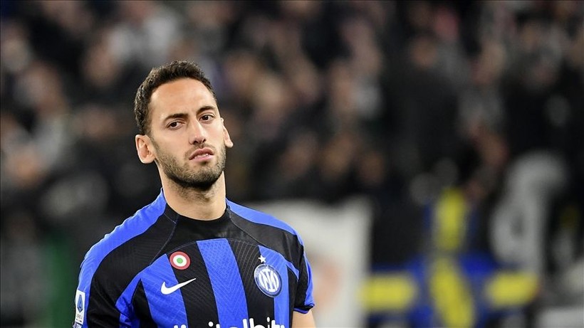 Inter Forması Giyen Hakan Çalhanoğlu Hayatının Şokunu Yaşadı - Resim: 4