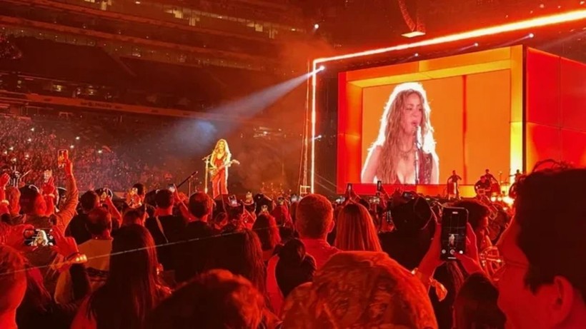 Shakira Konserinde Virüs Paniği! On Binlerce Kişi Karantinaya Alınabilir - Resim: 4