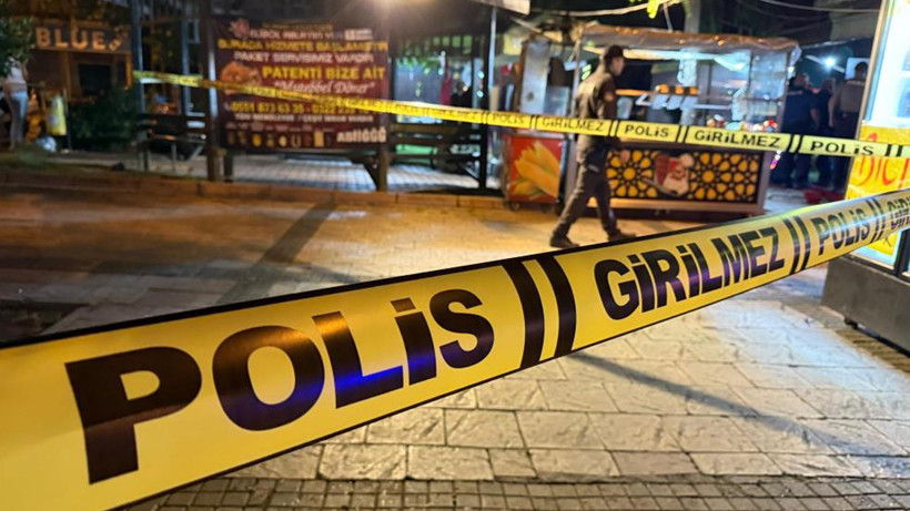 Kan Donduran Kadın Cinayeti: Eski Eşini Öldürüp Kendini Vurdu! - Resim : 1