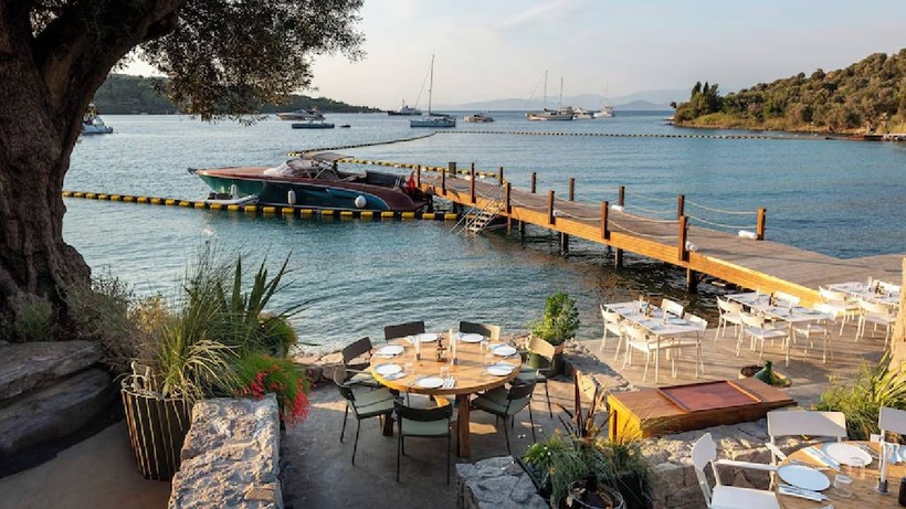 Lucca Beach, Xuma Beach, Maça Kızı, Mandarin Oriental: 2025 Bodrum Beach Giriş Ücreti ve Harcama Limitleri Uçtu - Resim: 2