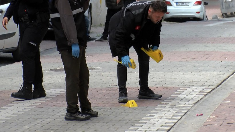 Küçükçekmece'de Korku Dolu Anlar! Bir Mahalle Ayağa Kalktı, Sesi Duyan Kaçacak Yer Aradı - Resim : 3