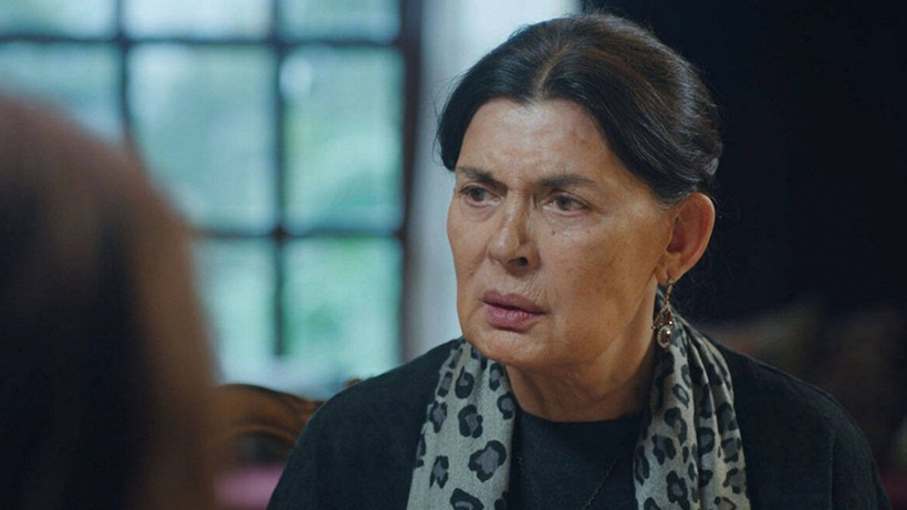 Yalı Çapkını'nın 'Hattuç Hala'sı Şerif Sezer Ölümden Dönmüştü! Kızı Son Durumunu Açıkladı - Resim : 1