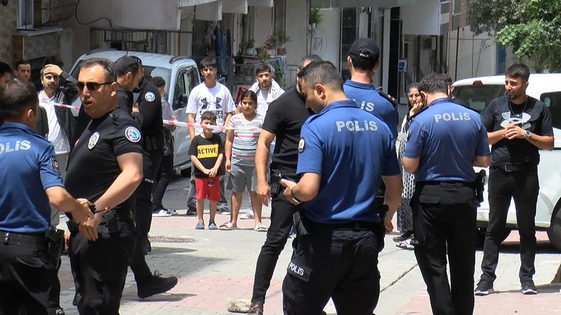 Küçükçekmece'de Korku Dolu Anlar! Bir Mahalle Ayağa Kalktı, Sesi Duyan Kaçacak Yer Aradı - Resim : 2