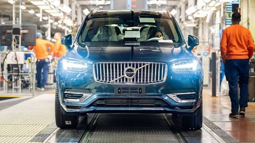 Ünlü Otomotiv Devinden Beklenmedik Karar: Tüm Planlar Değişti - Resim: 1
