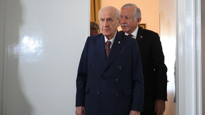 Meclis’te Komisyon Kurulacak mı? Bahçeli ile Görüşen Numan Kurtulmuş Açıkladı - Resim : 4