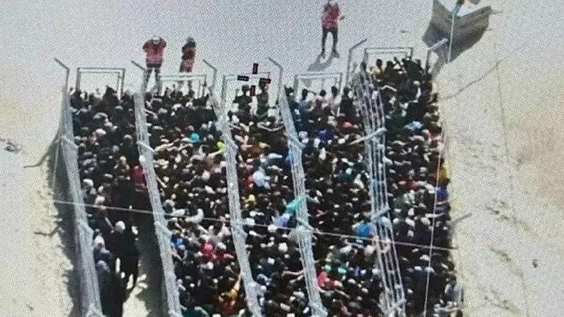 Gazze Yine İsrail’in Kıskacında! Sivillere Korkunç Yardım Tuzağı, Dünya Bu Görüntüyü Konuşuyor - Resim : 2
