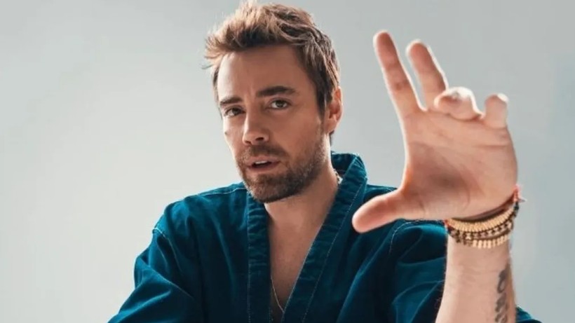 Ünlü Şarkıcı Murat Dalkılıç'a Şanlıurfa Konserinde Büyük Şok! Sahnede Ne Yapacağını Şaşırdı - Resim : 3
