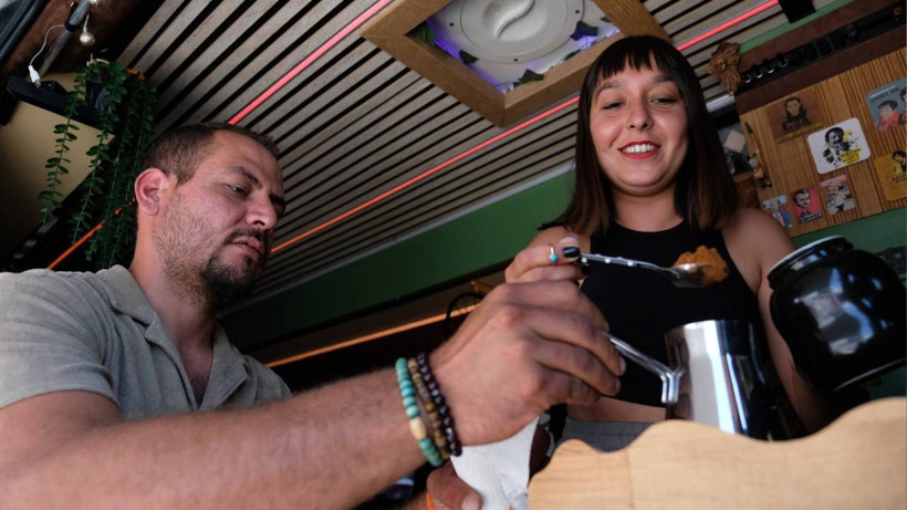 Düğünde Kiraladıkları Araç Hayatlarını Kökten Değiştirdi: İşlerinden İstifa Ettiler, 3 Yılda 50 İl Gezdiler - Resim: 8