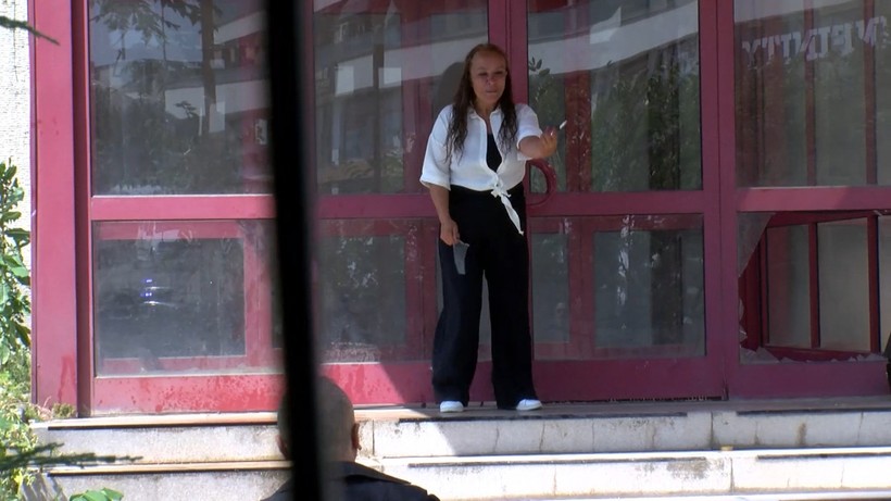 Parasını Alamadı, İş Yerinin Önünde Kendini Yakmak İstedi! Benzin Döktü ve... - Resim : 1