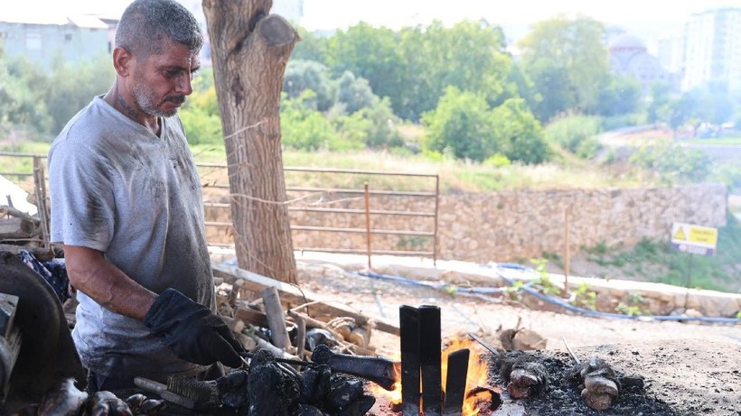 100 Derecede Bayram Mesaisi: 14 Kişi Alevler İçinde 3 Gün Çalışıyor, 200 Tane Yapıp Servet Kazanıyor - Resim: 6