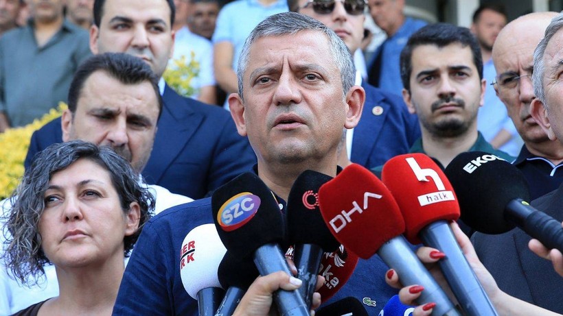 Özgür Özel'den Cumhurbaşkanı Erdoğan'a Kritik Çağrı: 'Kaya Gibi Arkasındayım' - Resim : 1