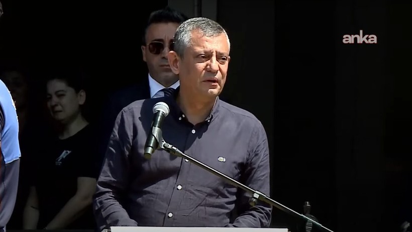 Manisa Efesini Gözyaşlarıyla Uğurladı! Ferdi Zeyrek'e Acı Veda - Resim : 7