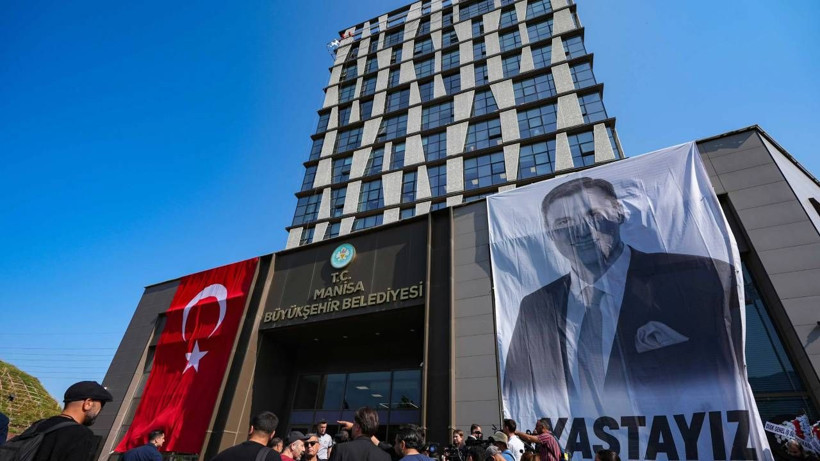 Ferdi Zeyrek'in Yerine Manisa Büyükşehir Belediye Başkanı Kim Olacak? Belediye Başkanı Vefat Ederse Yerine Kim Gelir? İşte Yasal Süreç - Resim: 4