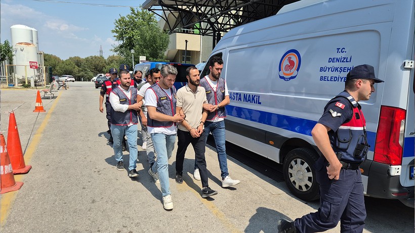 Patrona Kalem Saplı Tehdit Notu! Çalıştığı İş Yerini Soyup Pişkince Gözdağı Verdi - Resim : 1