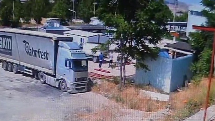 Patrona Kalem Saplı Tehdit Notu! Çalıştığı İş Yerini Soyup Pişkince Gözdağı Verdi - Resim : 2