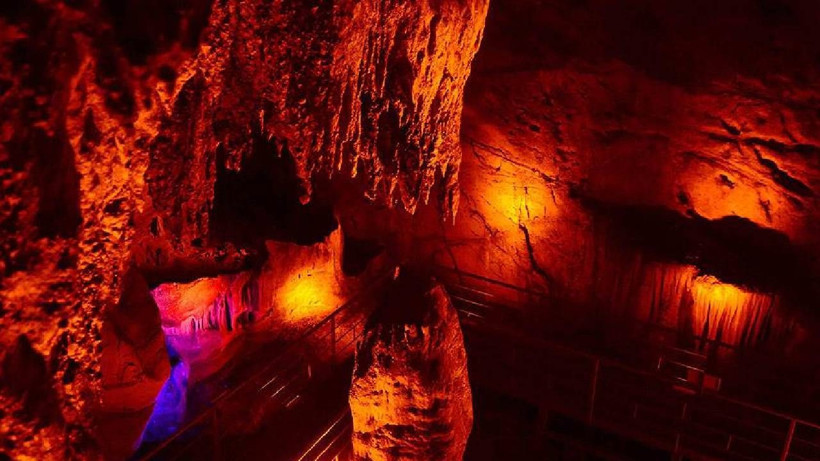 Duvarlarından Oluk Oluk Kan Akıyor, Geceleri Fısıltılar Duyuluyor! Kimse İçine Giremiyor - Resim: 4