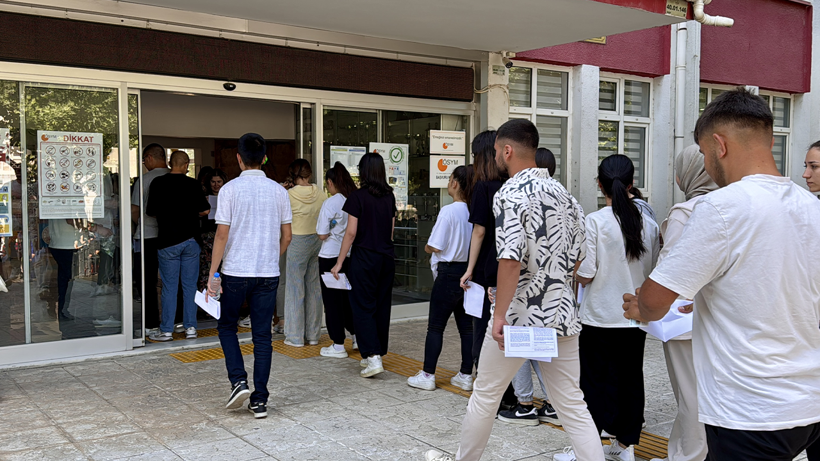 Milyonlarca Aday Ter Döktü: YKS Maratonu Maratonu Sona Erdi - Resim : 4