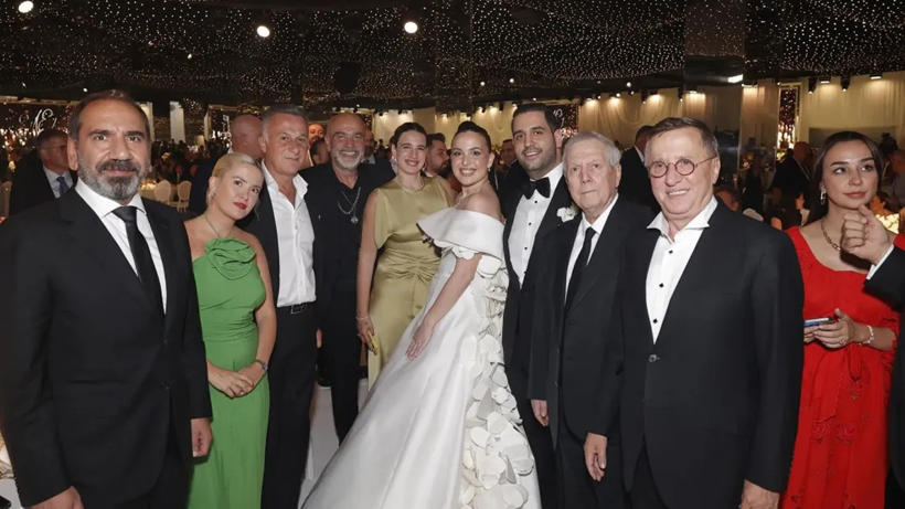 Yılın Düğünü Sosyal Medyayı Yıktı Geçti! Sporun Olay 5’lisi Nikah Şahidi Oldu, Gören İnanamadı - Resim : 1