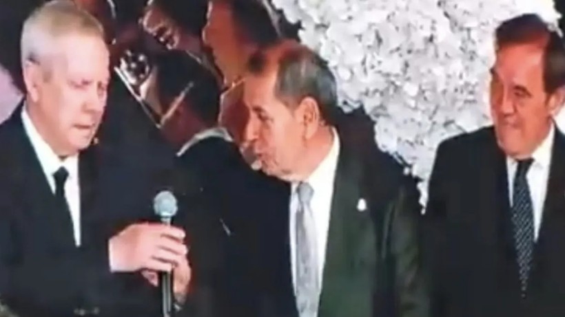 Yılın Düğünü Sosyal Medyayı Yıktı Geçti! Sporun Olay 5’lisi Nikah Şahidi Oldu, Gören İnanamadı - Resim : 3