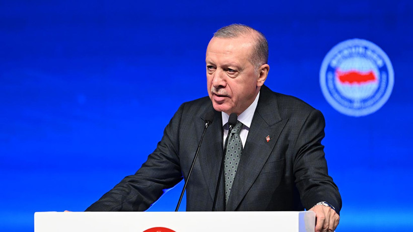600 Bin Kamu İşçisi Merakla Bekliyor: İkinci Zam Teklifi İçin Gözler Masada! Cumhurbaşkanı Erdoğan’dan İlk Yorum - Resim : 1