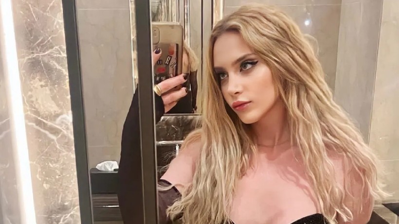 Ünlü Oyuncu Hayal Köseoğlu Hastalığını 10 Yıl Sonra İlk Kez Açıkladı: 'Son 2 Senedir Korkunç Seviyedeydi' - Resim : 3
