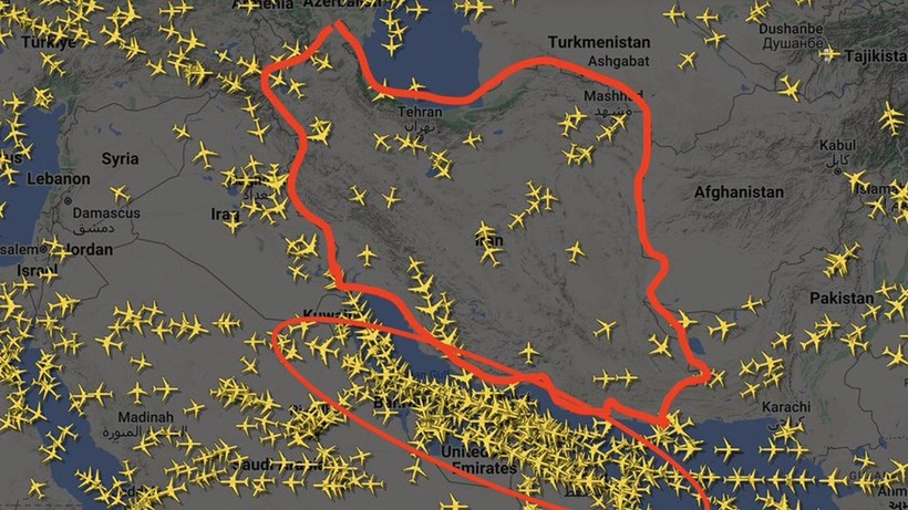 Tahran-Tel Aviv Savaşında Son Durum! Bakan Uraloğlu Duyurdu, 9 Ülkenin Hava Sahası Uçuşa Açıldı - Resim : 1