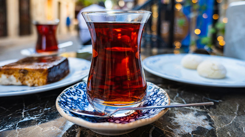 Ne Gerçek Rengi Ne Gerçek Tadını Veriyor! Kaynar Su ile Çay Demlemeden Önce 2 Kez Düşüneceksiniz - Resim: 1