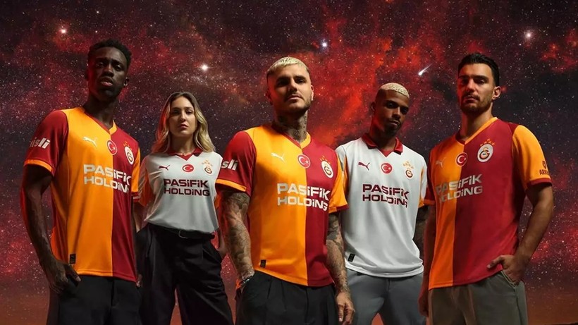 Galatasaray’dan Büyük Osimhen Sürprizi! Taraftar Çıldırdı - Resim : 1
