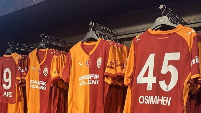 Galatasaray’dan Büyük Osimhen Sürprizi! Taraftar Çıldırdı - Resim : 2