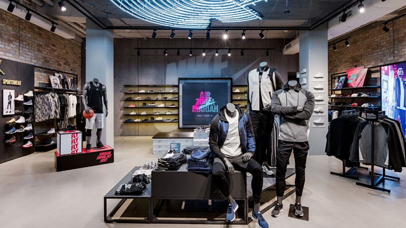 Dünyaca Ünlü Spor Devi Nike Rota Kırdı! Resmen Çekilme Kararı Aldı - Resim: 1