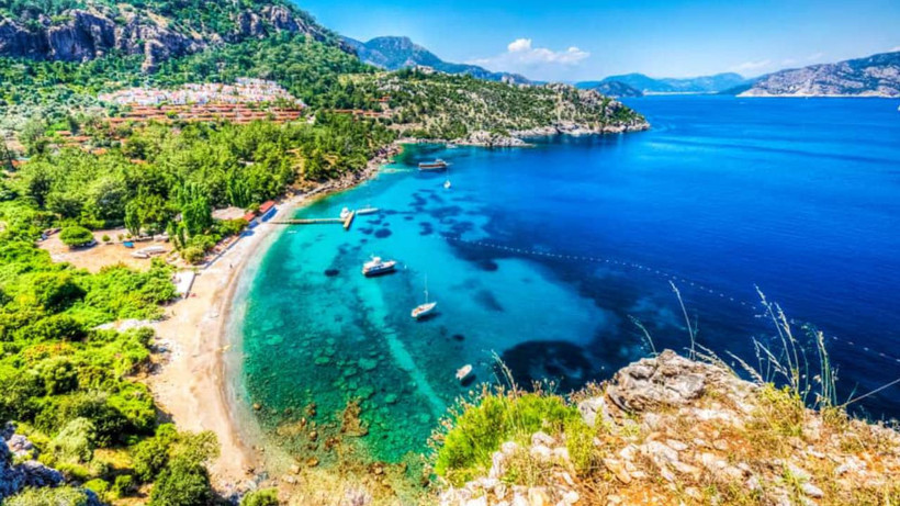 Ucuz Tatil Masalı Bitti: Yabancı Turist de 'Pahalı' Diyor... Fiyatlar Dubai'yle Yarışıyor - Resim : 1